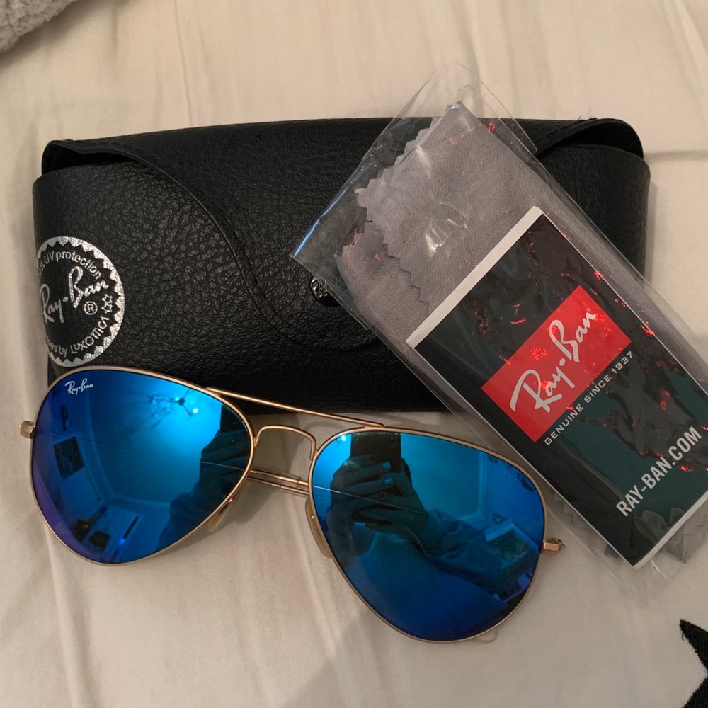 AVIATOR RAY BANS